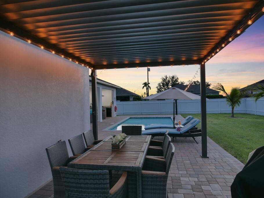 Casa Sevilla, Heated Pool, Sleeps 9, 4B3B Cabo Coral Exterior foto