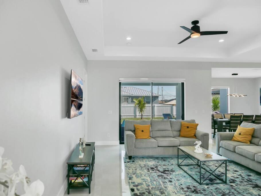 Casa Sevilla, Heated Pool, Sleeps 9, 4B3B Cabo Coral Exterior foto